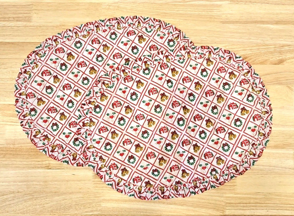 2 Vintage Town & Country Christmas Placemats Quilted Oval Holiday Table Linens
